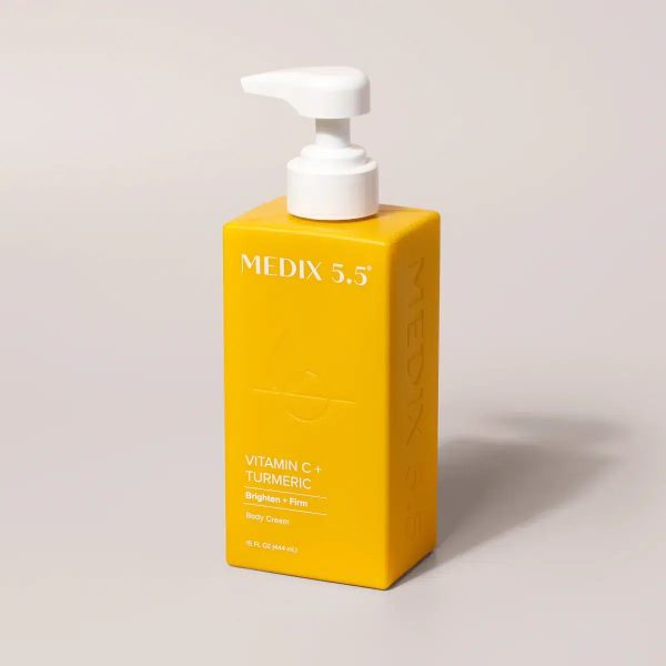 Medix 5.5 Lait Clarifiant Boost Éclat Vitamine C + Curcuma 444 ml