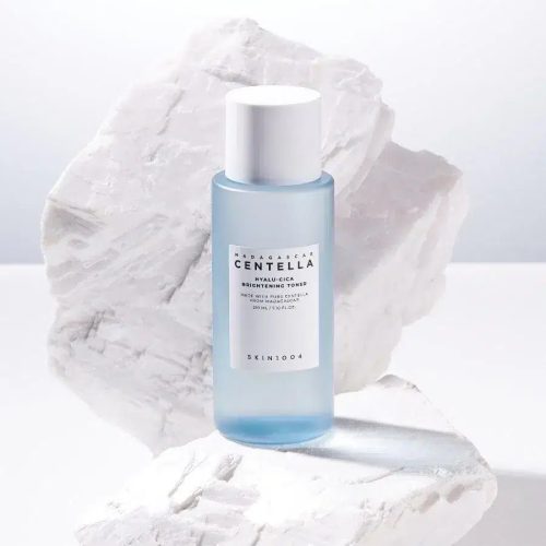 SKIN1004 Madagascar Centella Tonique Éclat et Hydratant Acide Hyaluronique + Centella 210 ml